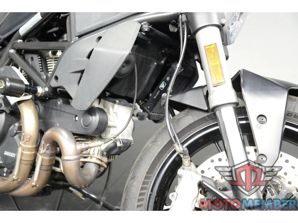 2018 Ducati Monster 797 Plus Dark Stealth alt