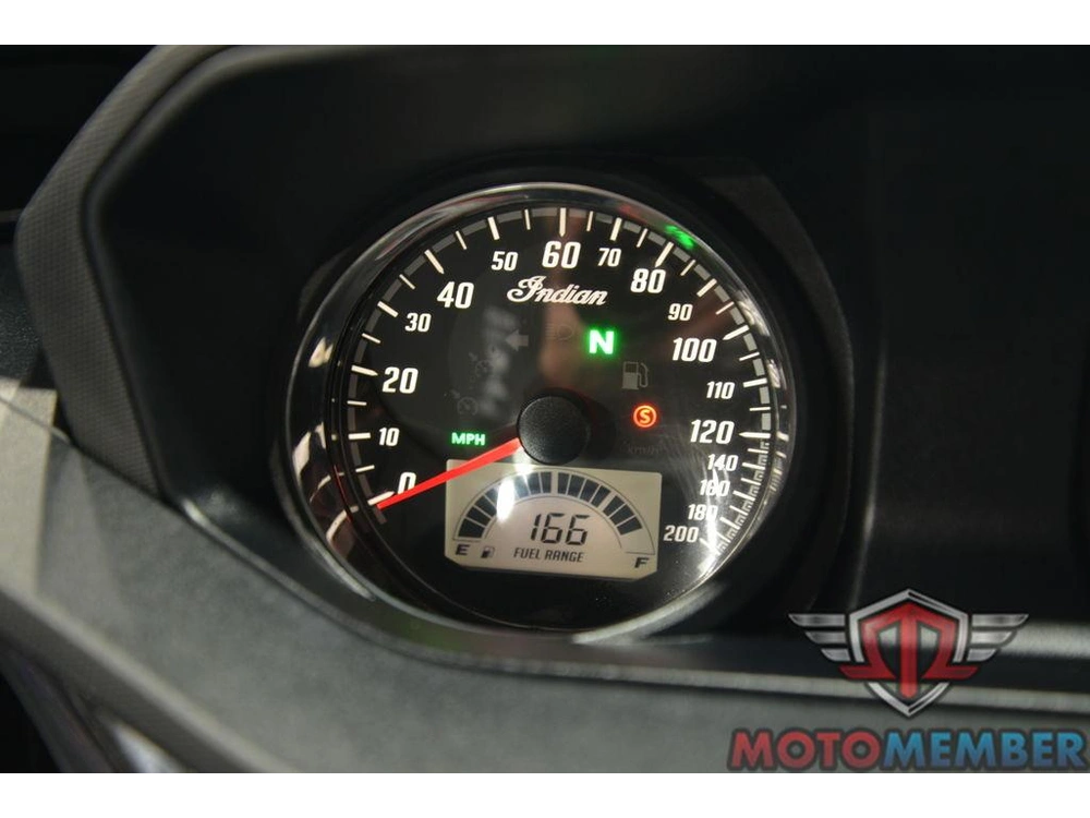 2023 Indian Motorcycle Challenger® Limited Spirit Blue Metallic / Black Metallic alt