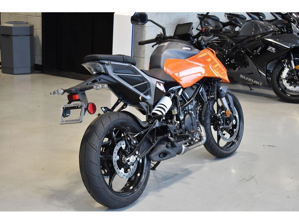 2024 Ktm 250 Duke alt