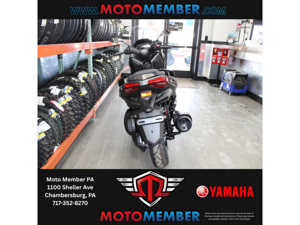 2026 Yamaha Xmax alt