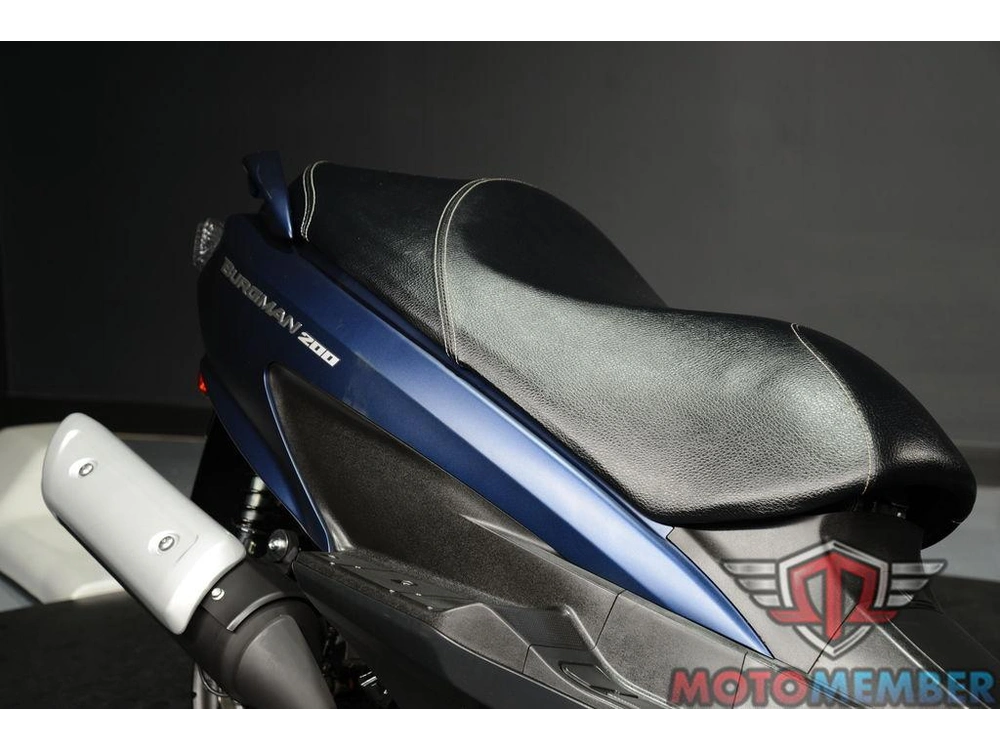 2022 Suzuki Burgman 200 alt