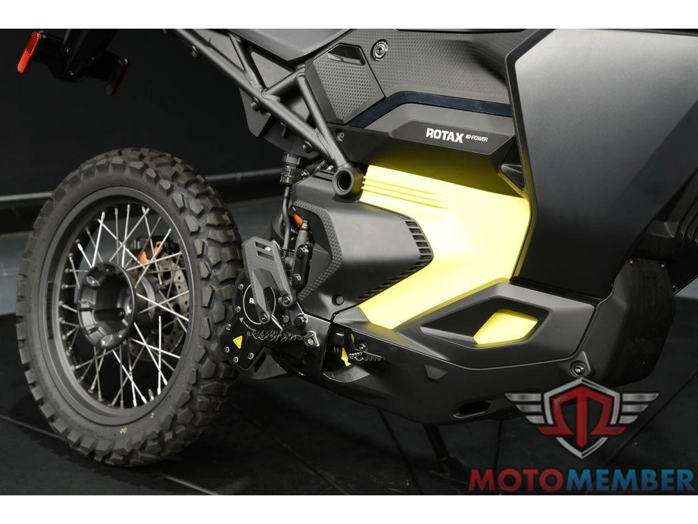 2025 Can-am Origin Carbon Black alt