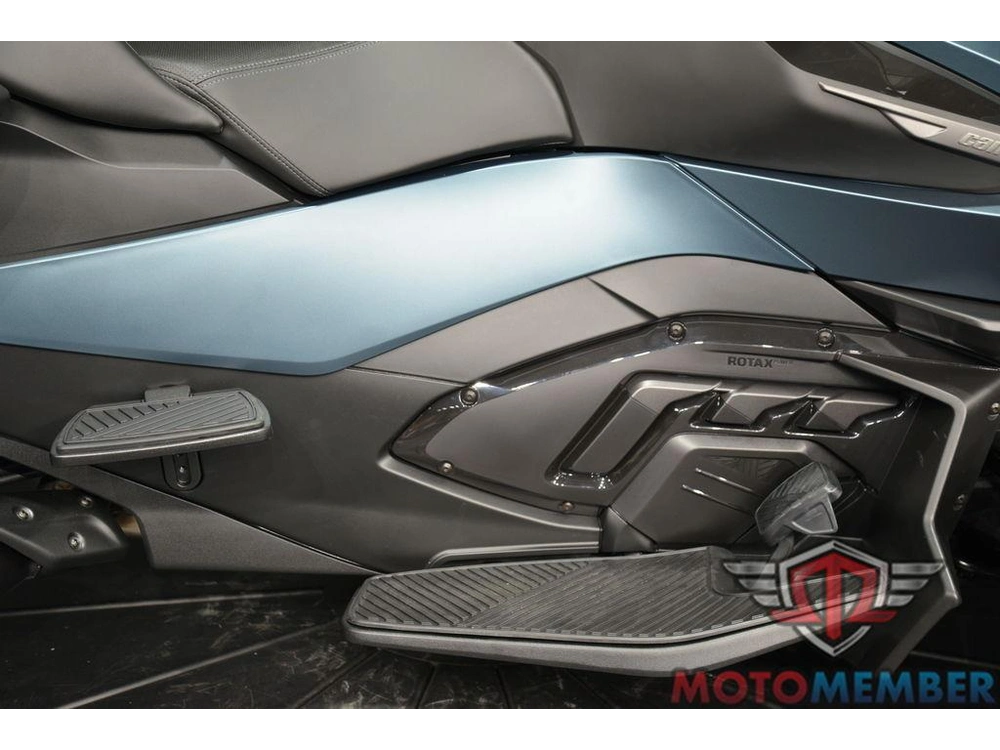 2026 Can-am Spyder Rt alt