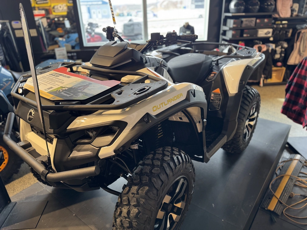 2026 Can-am Outlander Electric alt