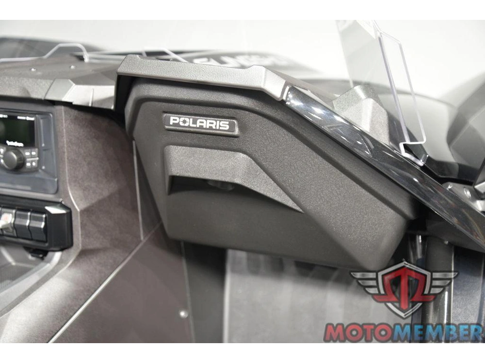 2025 Slingshot Slingshot® S Autodrive Jet Black alt