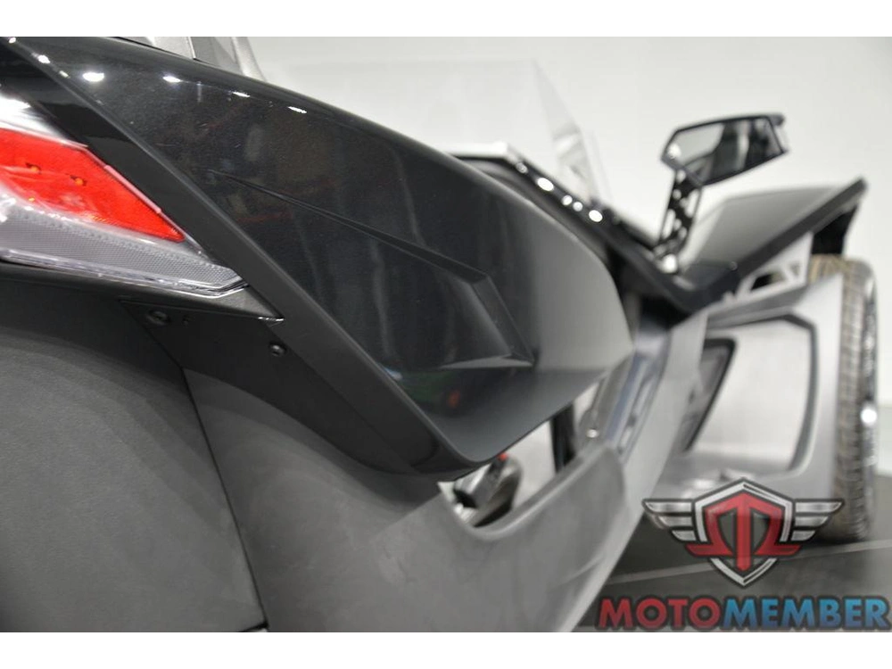 2025 Slingshot Slingshot® Sl Jet Black alt