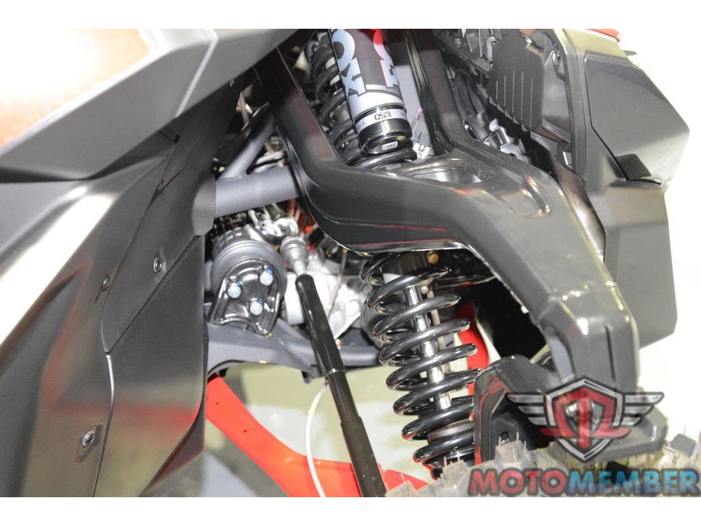 2025 Can-am Maverick R Max X Legion Red alt