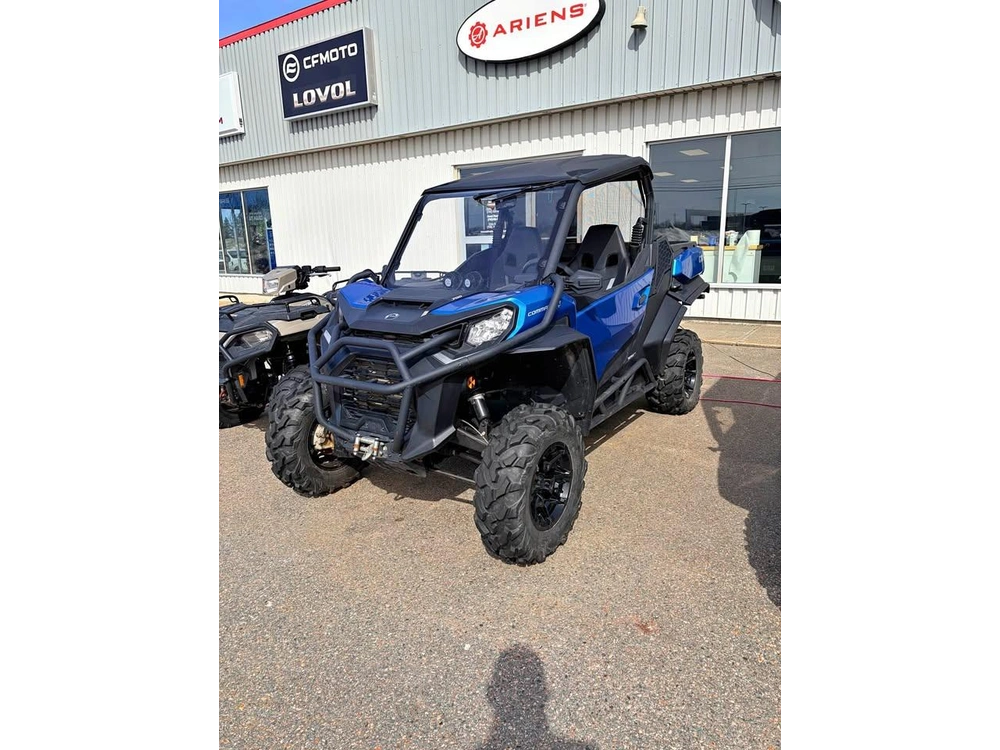 2023 Can-am Commander 700 Xt alt