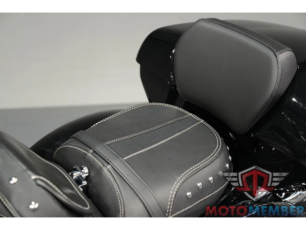 2022 Indian Motorcycle Springfield® Black Metallic/dirt Track Tan alt