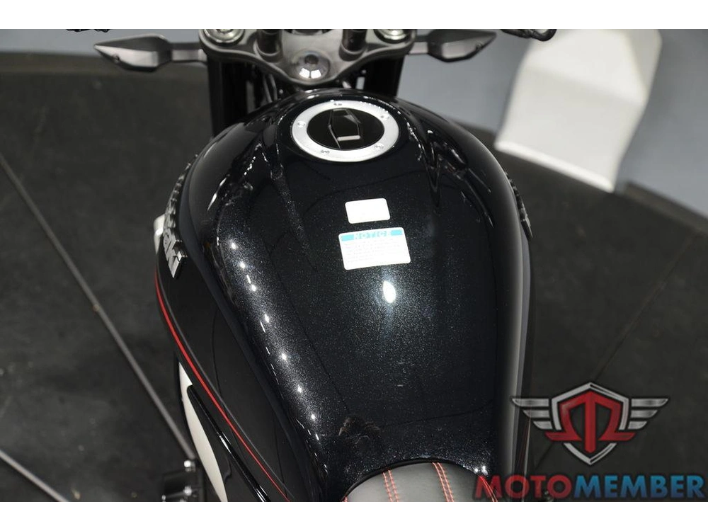 2024 Kawasaki Z900rs Abs alt