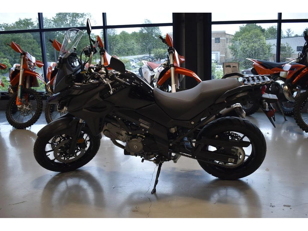2025 Suzuki V-strom 650 alt