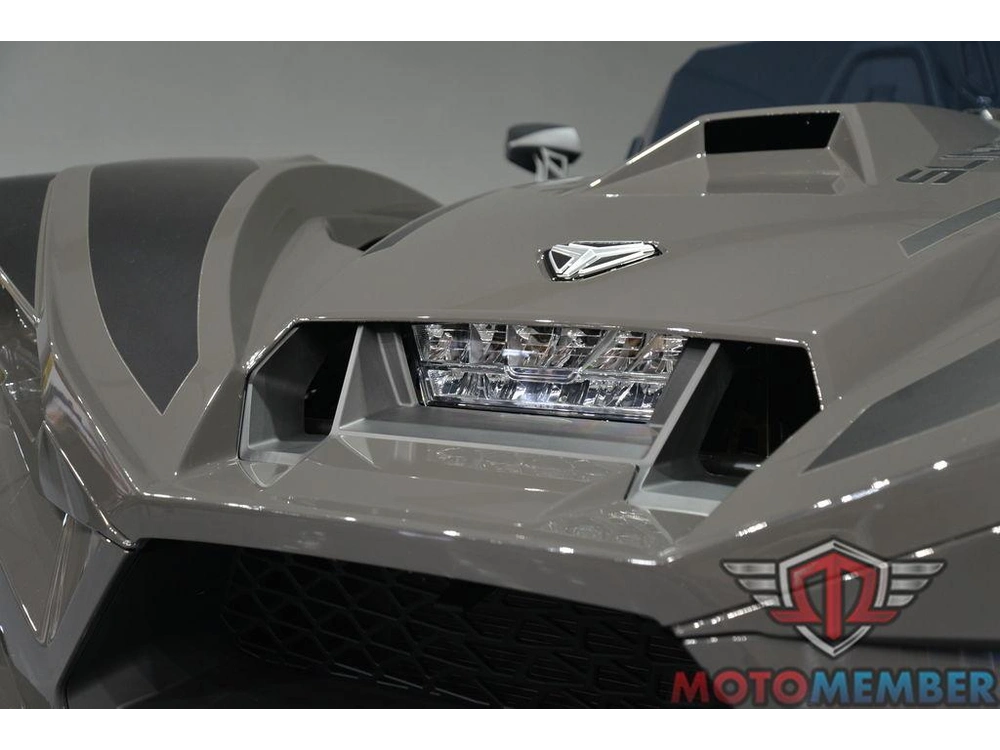 2025 Slingshot Slingshot® R Autodrive Nightfall alt