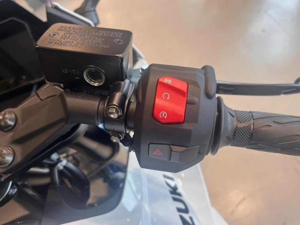 2026 Suzuki Gsx-8r alt