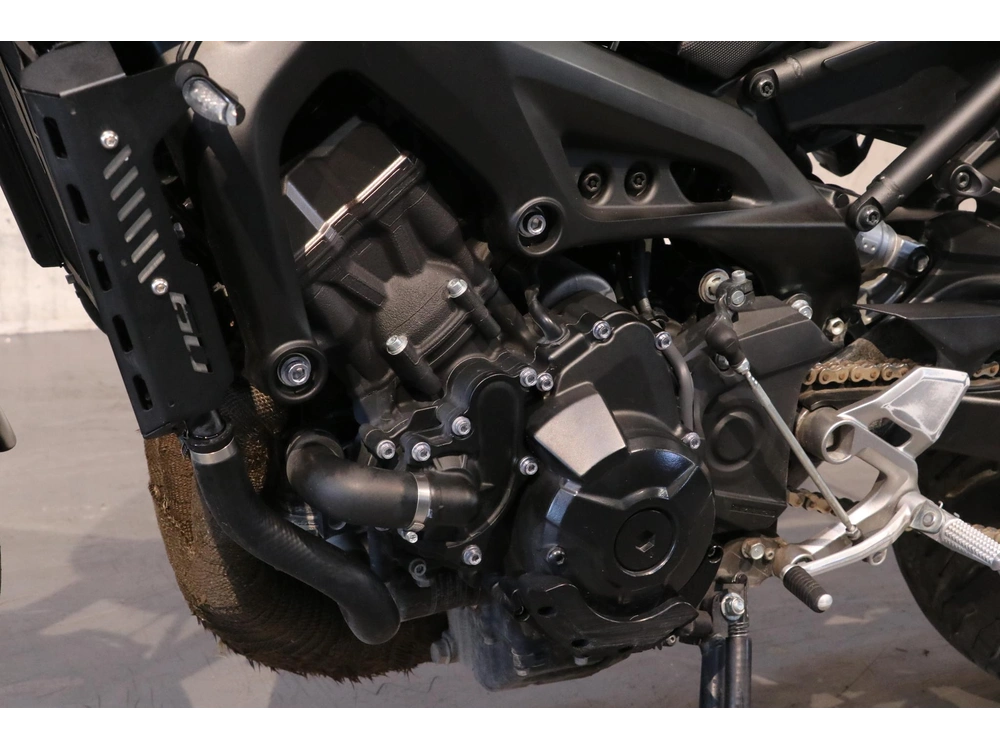 2020 Yamaha Mt-09 alt