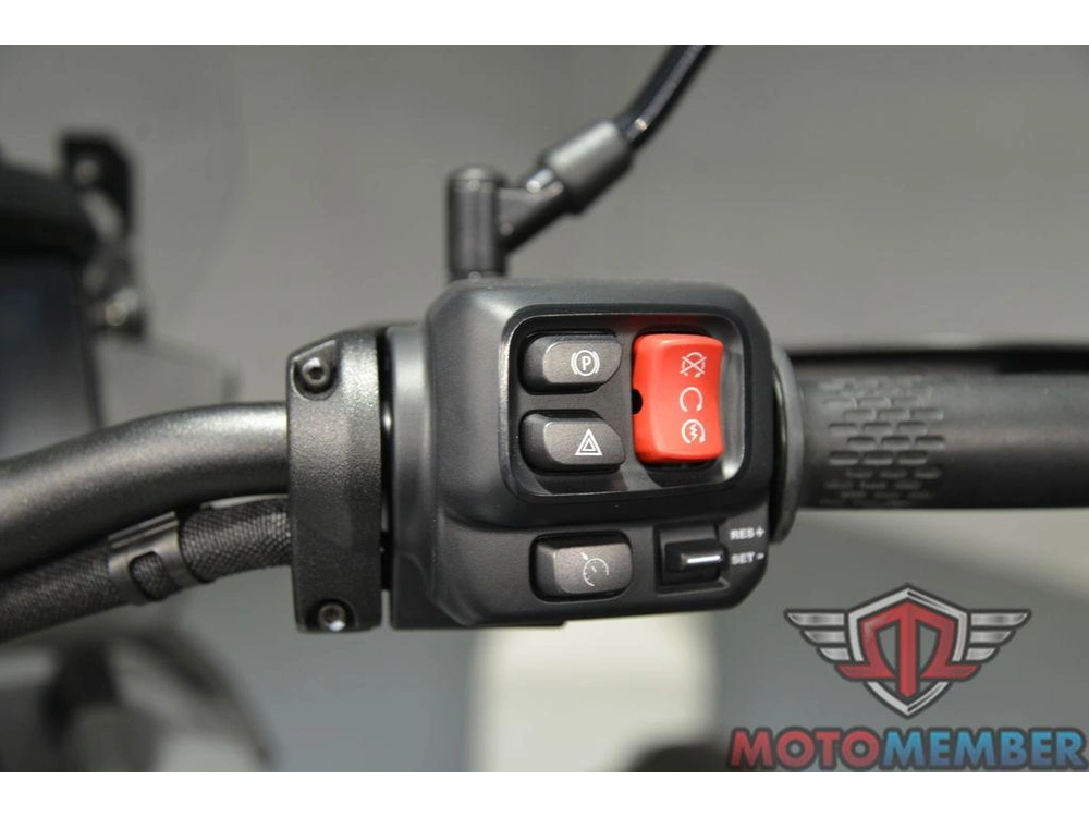 2026 Can-am Canyon alt