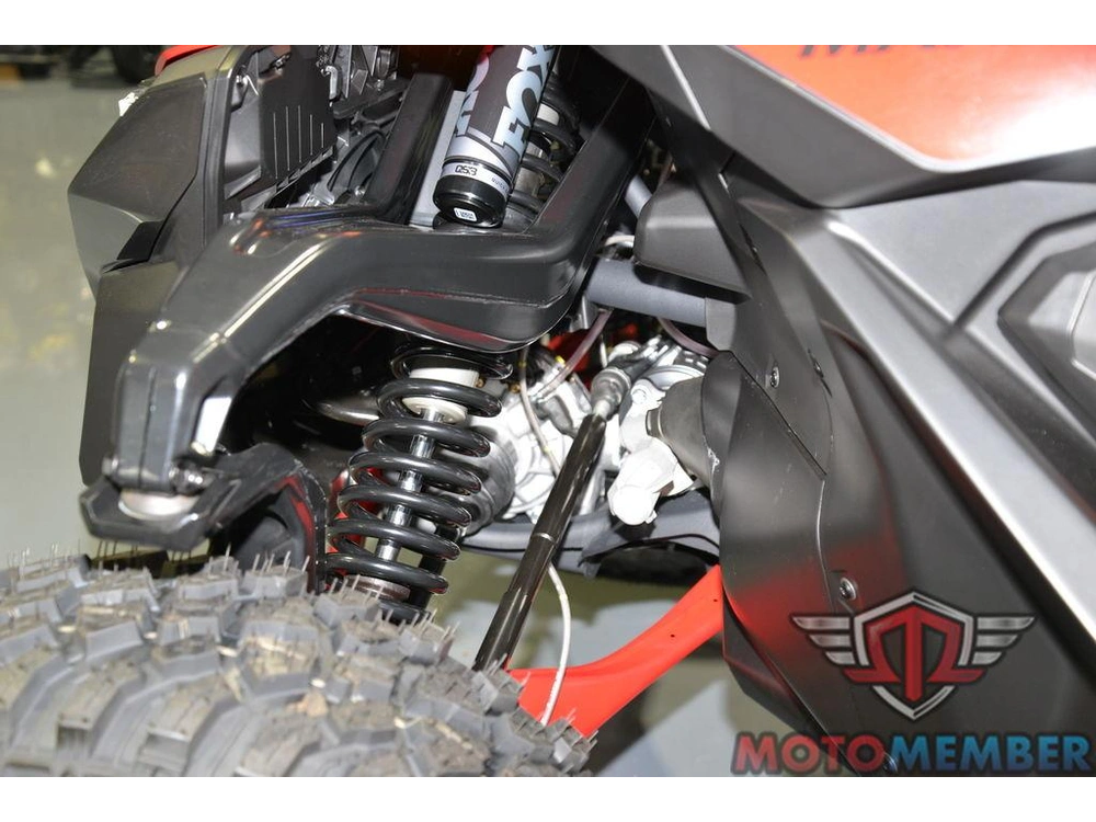 2025 Can-am Maverick R Max X Legion Red alt