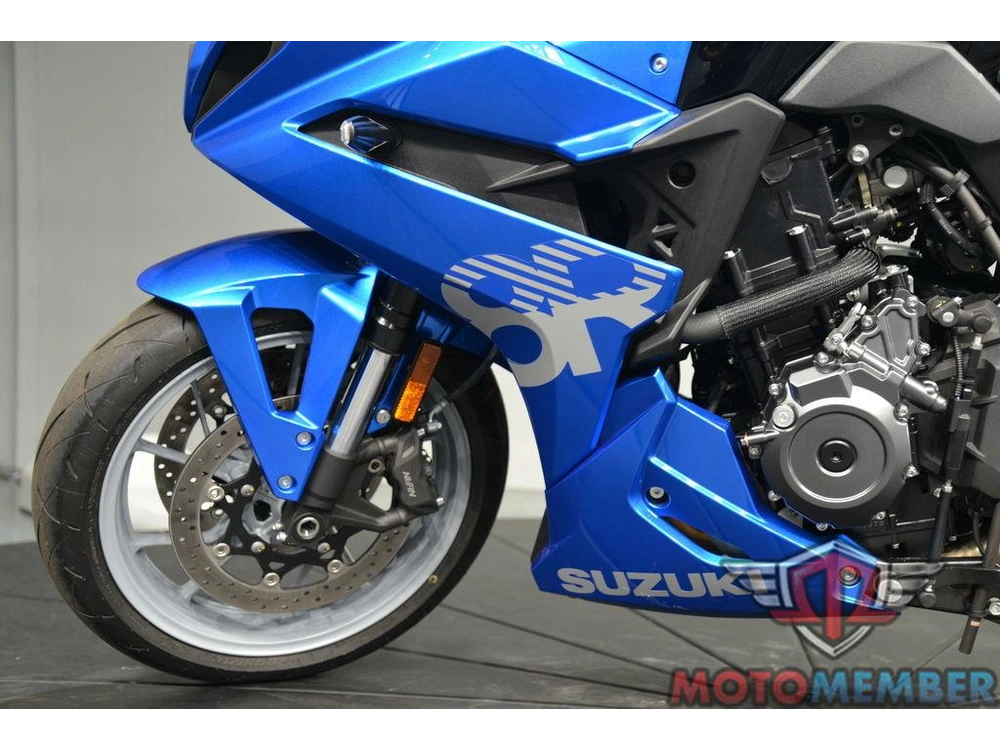 2024 Suzuki Gsx-8r alt