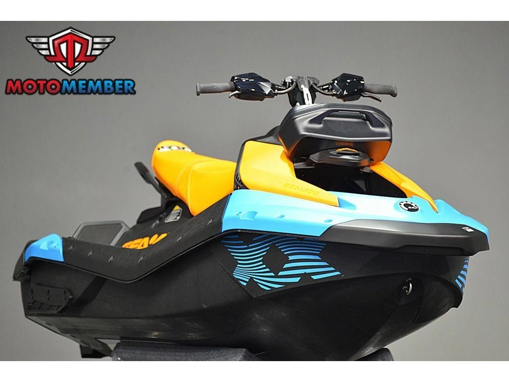 2026 Sea-doo Spark™trixx For 3 Rotax® 900 Ace™ - 90 Ibr And Audio alt