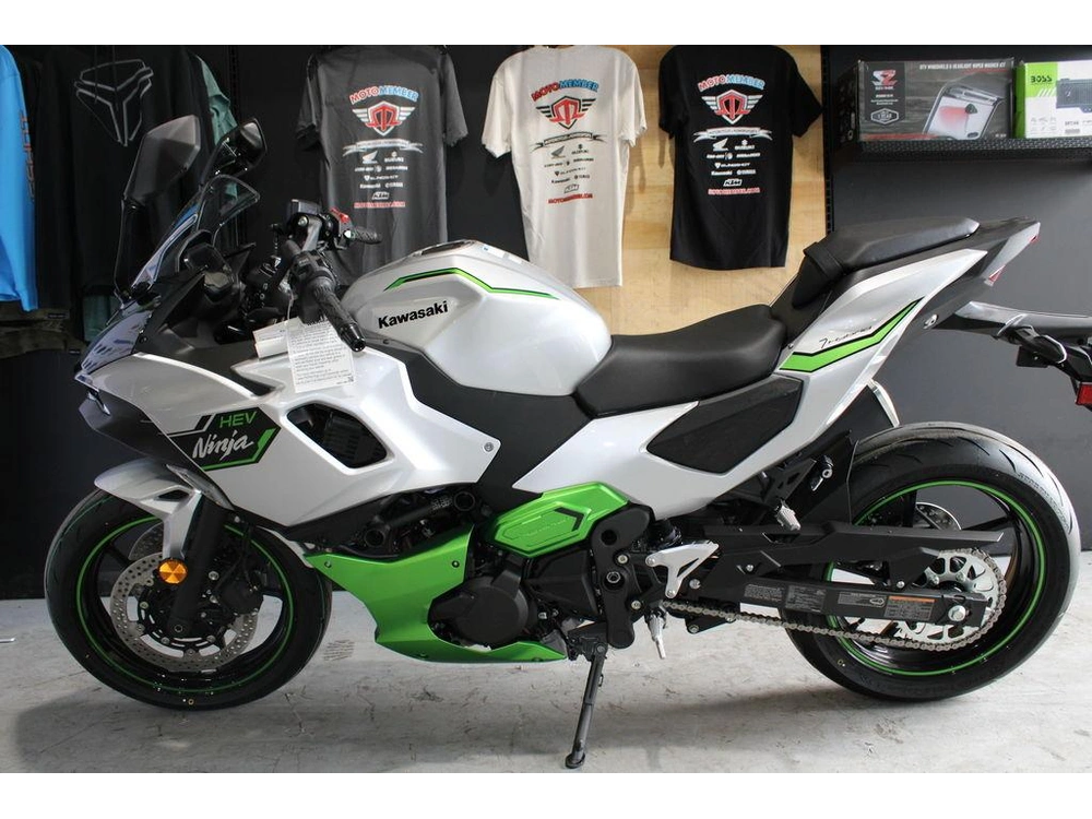 2024 Kawasaki Ninja® 7 Hybrid Abs alt