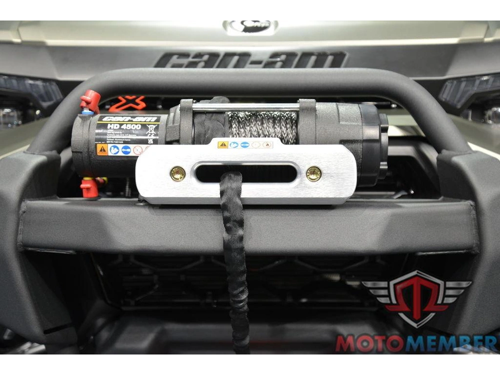 2026 Can-am Defender Max X Mr Hd11 With Half-doors alt