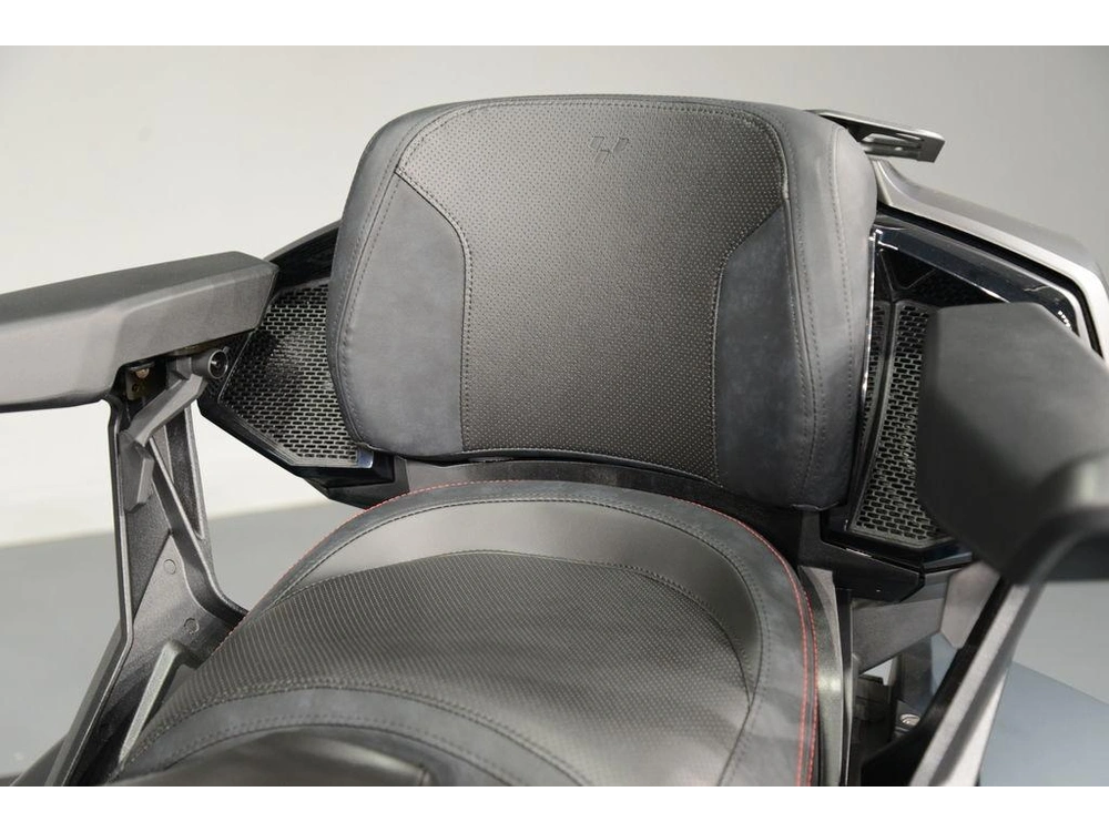 2026 Can-am Spyder Rt Limited Dark alt