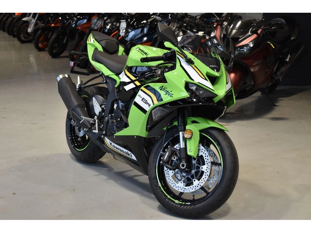 2025 Kawasaki Ninja® Zx™-6r Abs Krt Edition alt