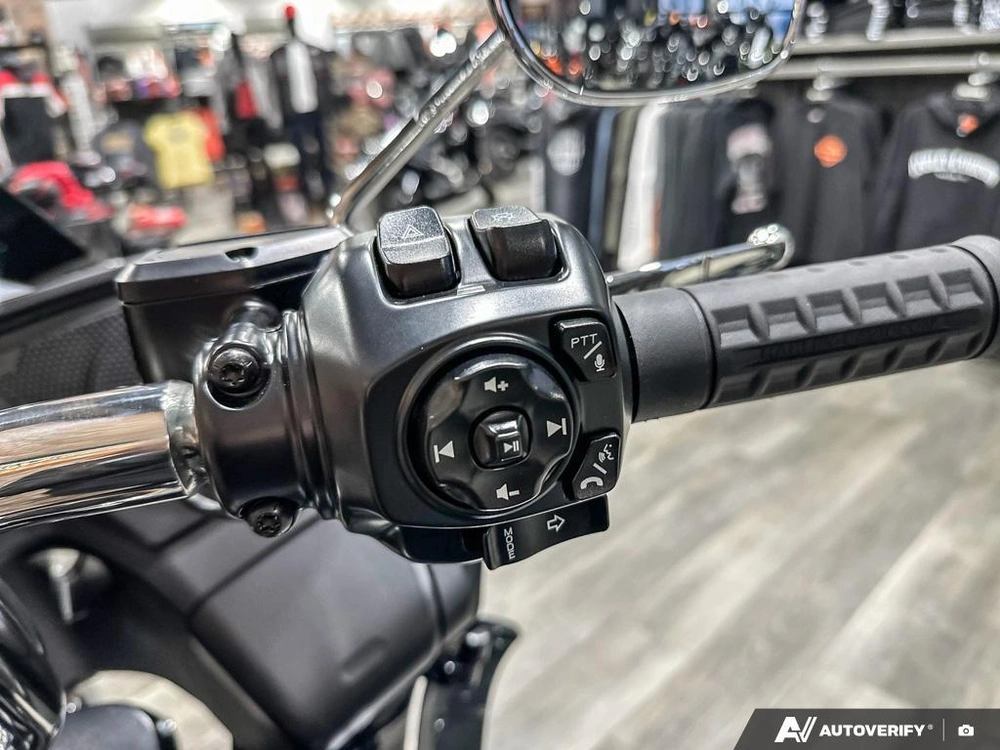 2026 Harley-davidson Road Glide alt