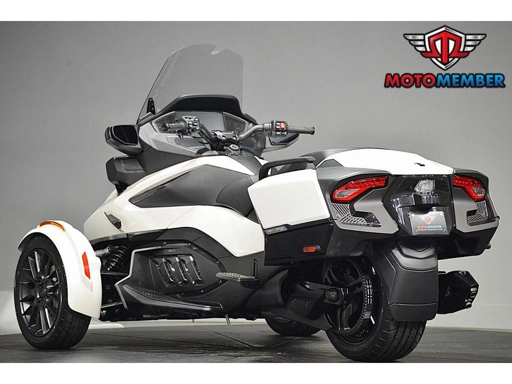 2026 Can-am Spyder Rt alt