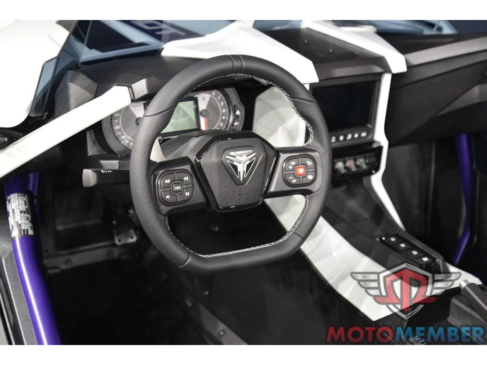 2024 Slingshot Slingshot® R Autodrive Purple Lightning alt