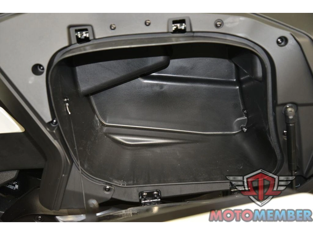 2026 Can-am Spyder Rt alt