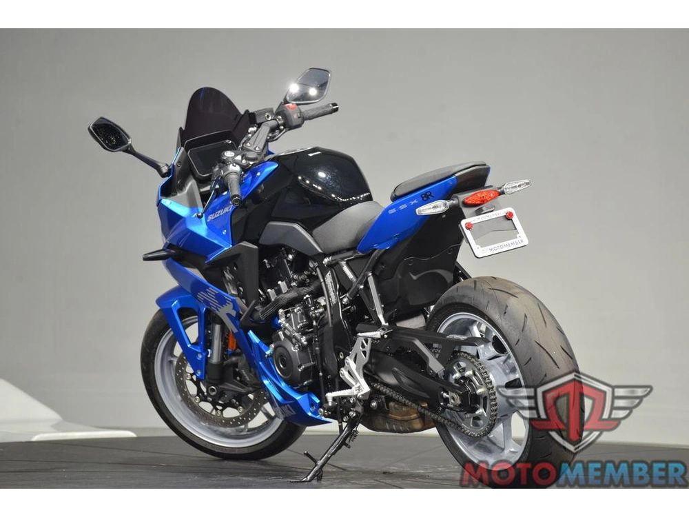 2024 Suzuki Gsx-8r alt
