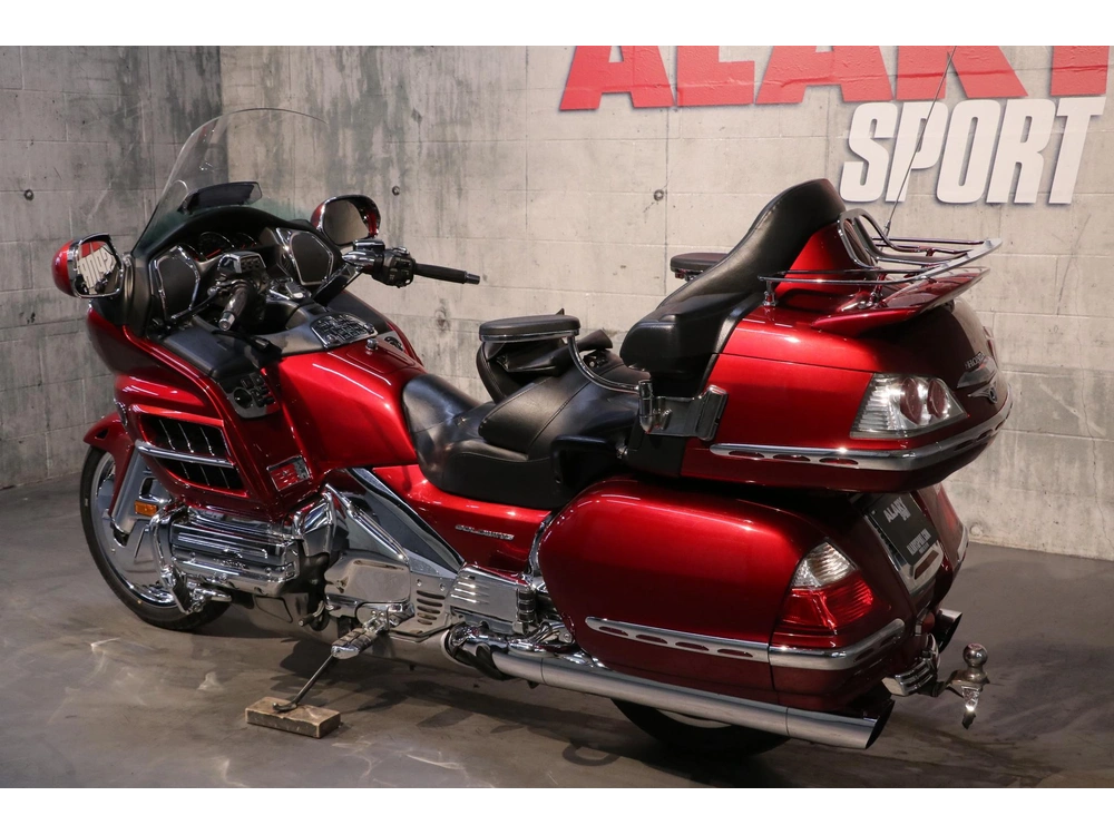 2010 Honda Gl1800 Gold Wing alt