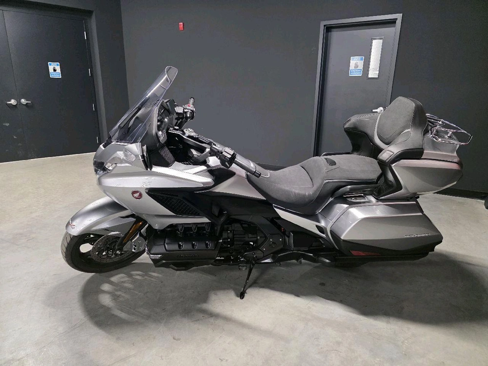 Honda Goldwing Tour Dct Gl1800ds 2025 alt