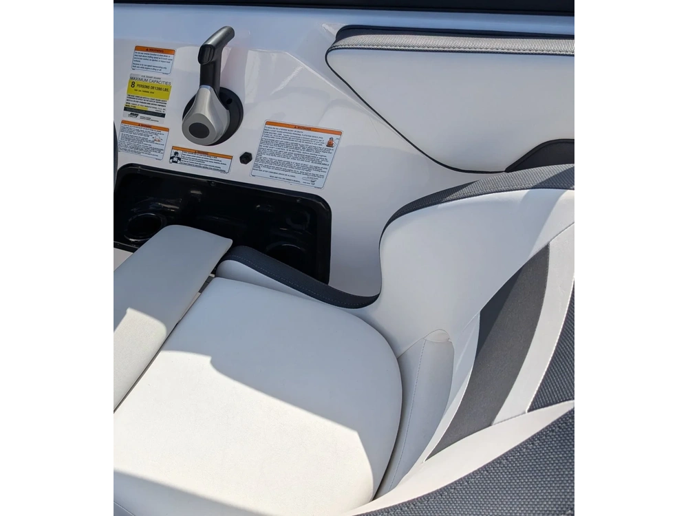 2021 Yamaha Sx195 Only 89 Hours! 250 Horsepower! 50 Mph + Super Clean! ! $56995 Plus Hst & Licensing. Finance For $124 Weekly With No Downpayment! Trades Welcome. alt