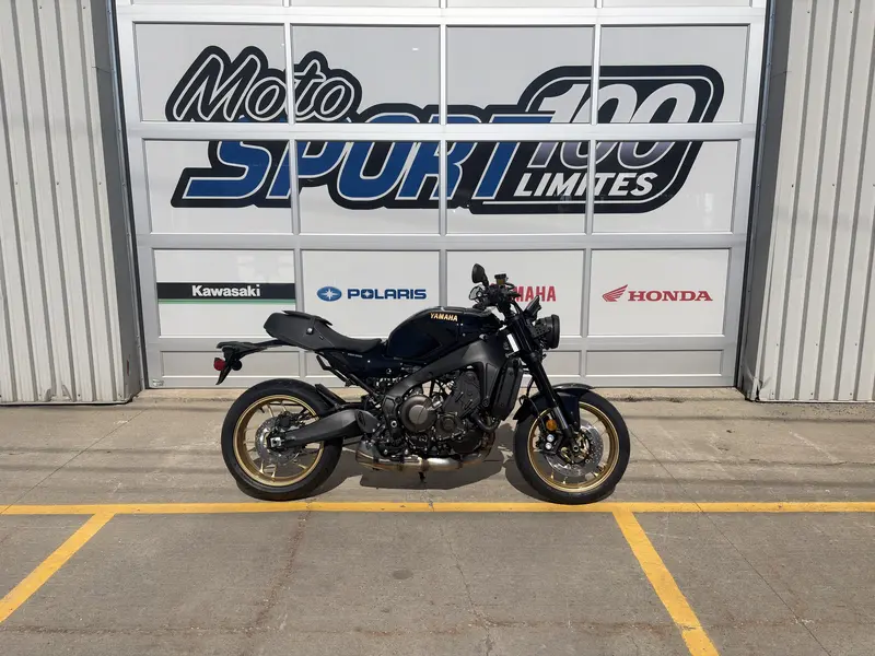 2026 Yamaha XSR900 thumbnail 2