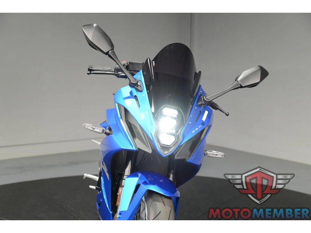 2024 Suzuki Gsx-8r alt