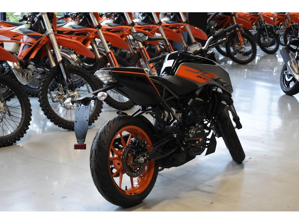 2023 Ktm 200 Duke alt