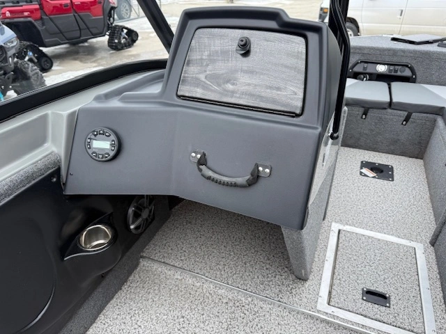 2025 Mirrocraft Holiday 1768 alt