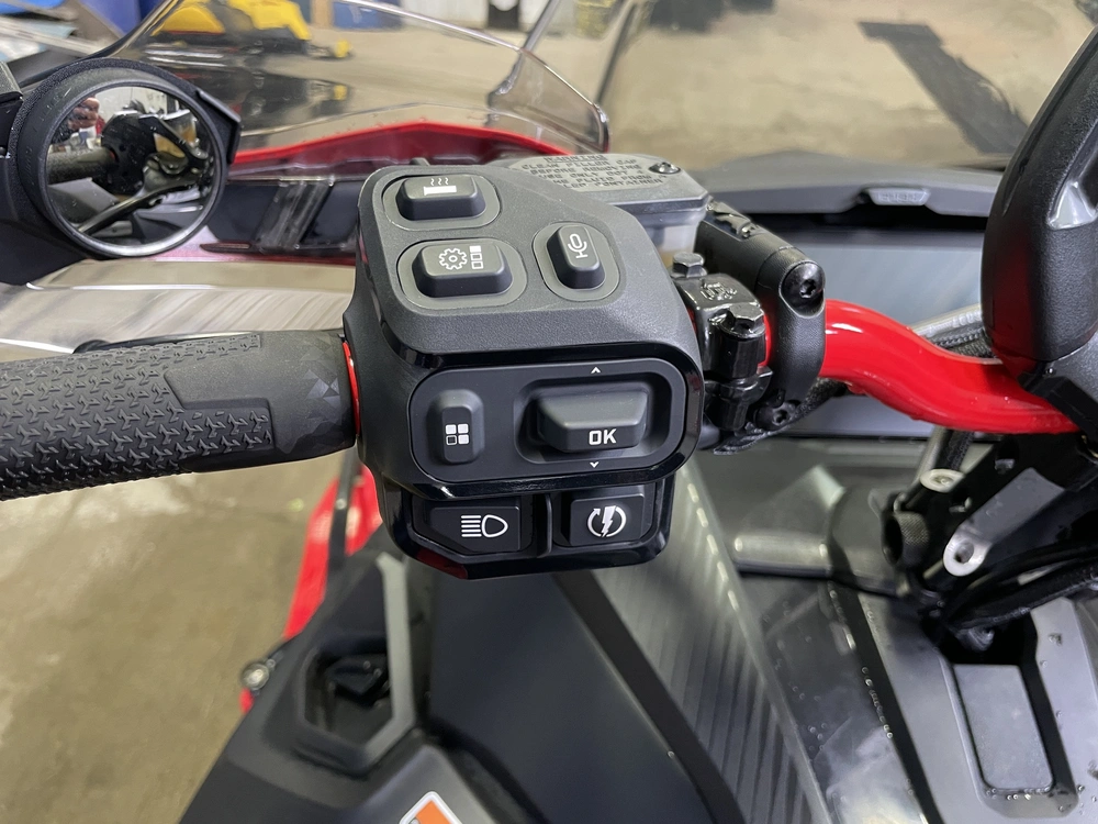Ski-doo Lynx Xterrain 850 E-tec 2024 alt