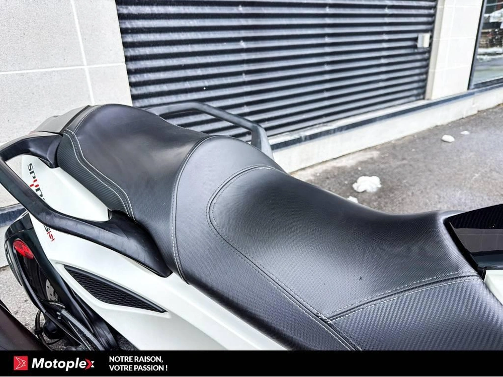 Can-am Spyder Rss Se5 2014 alt