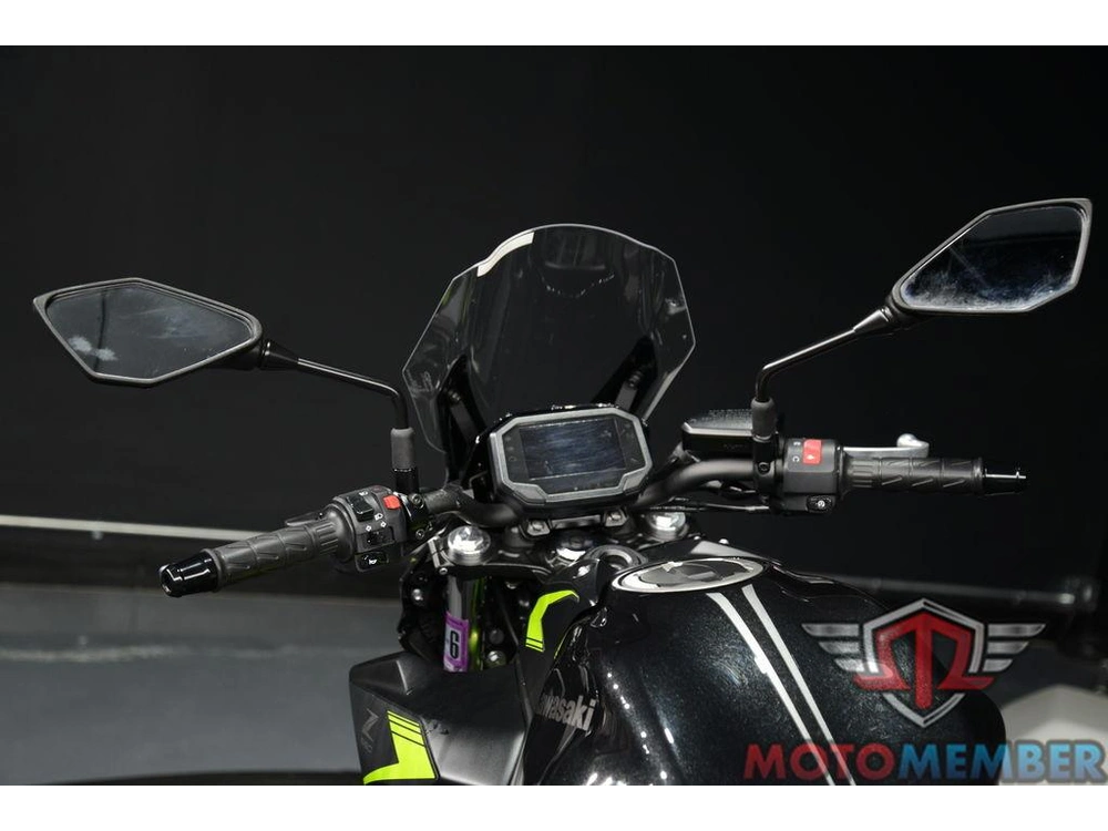 2022 Kawasaki Z650 alt