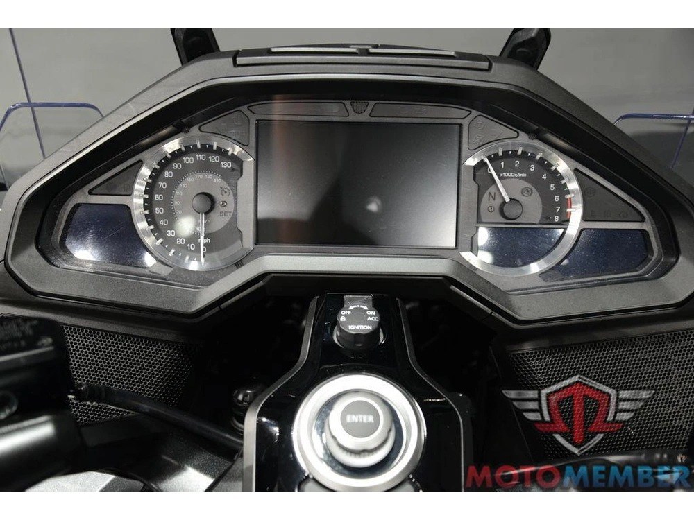 2025 Honda Gold Wing Tour 50th Anniversary alt