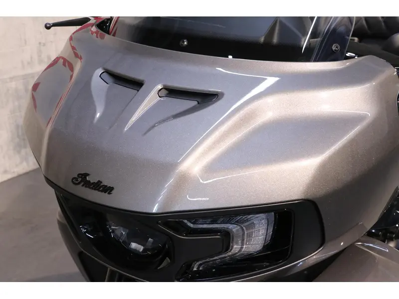 2026 Indian Motorcycle Pursuit Dark Horse 112 & powerband audio thumbnail 14