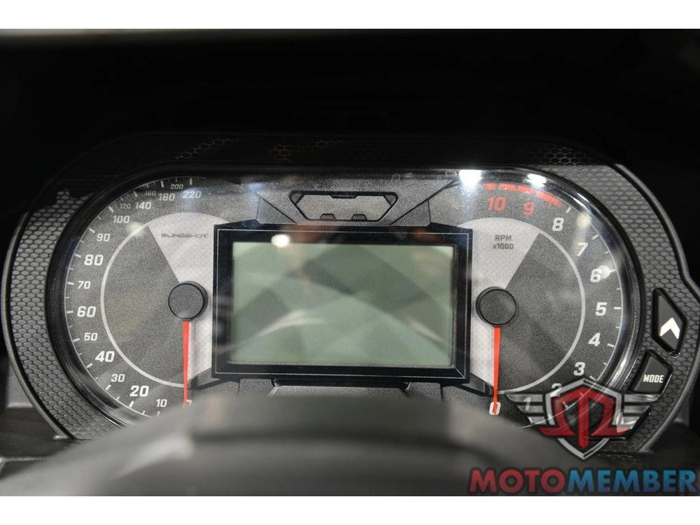 2024 Slingshot Slingshot® R Autodrive Purple Lightning alt