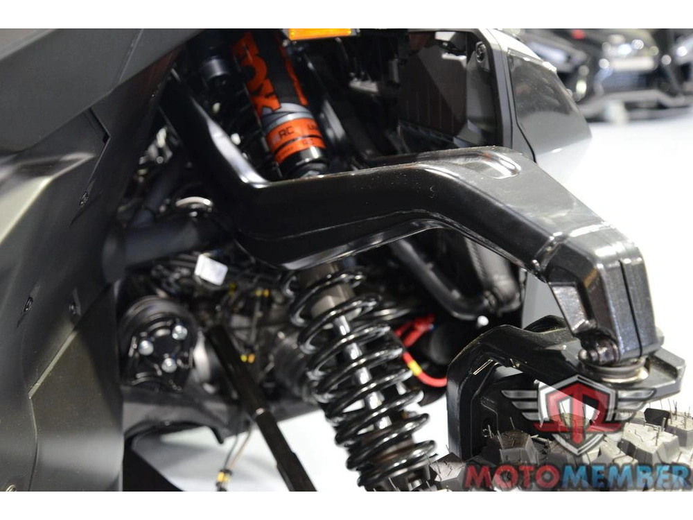 2025 Can-am Maverick R Max X Rs With Smart-shox alt