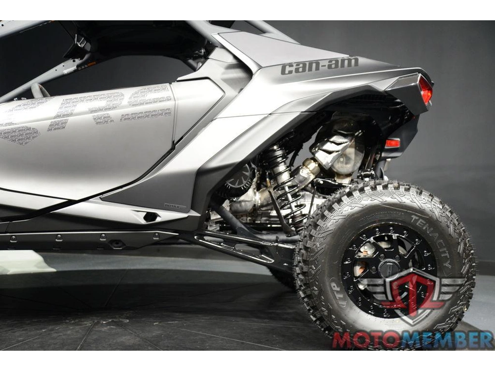 2025 Can-am Maverick R X Rs With Smart-shox alt