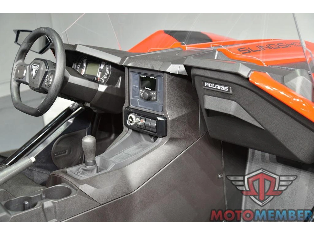 2025 Slingshot Slingshot® S Slingshot Red alt