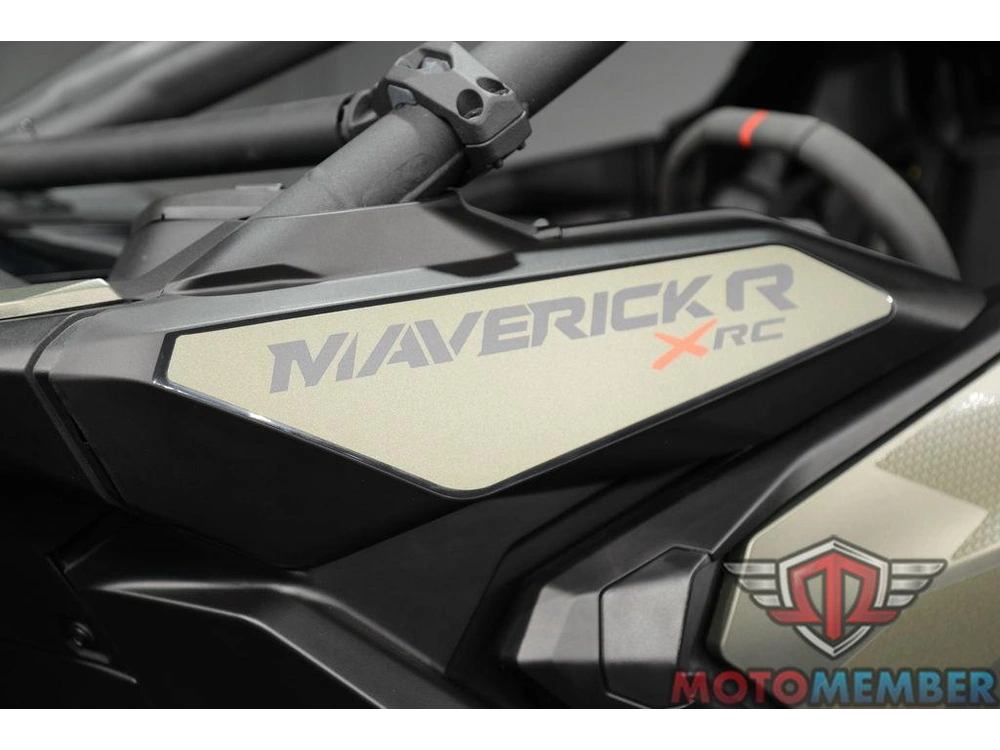 2026 Can-am Maverick R X Rc alt