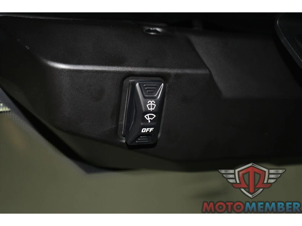 2026 Can-am Defender Limited Hd11 alt