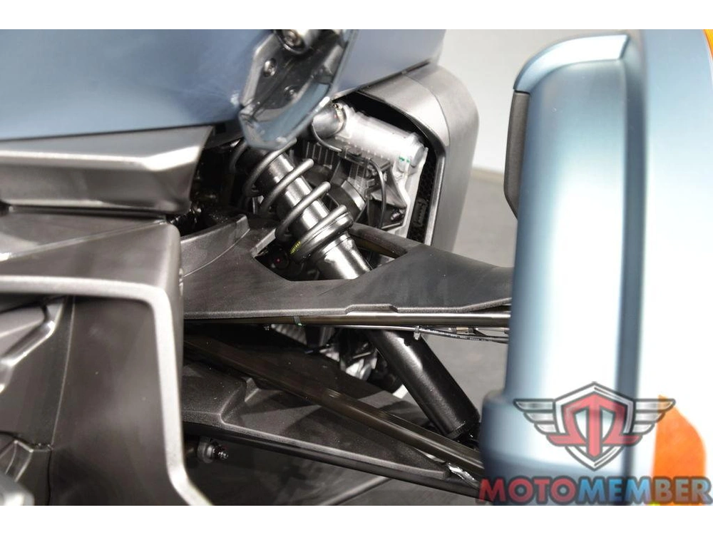 2026 Can-am Spyder Rt Limited Mineral Blue alt